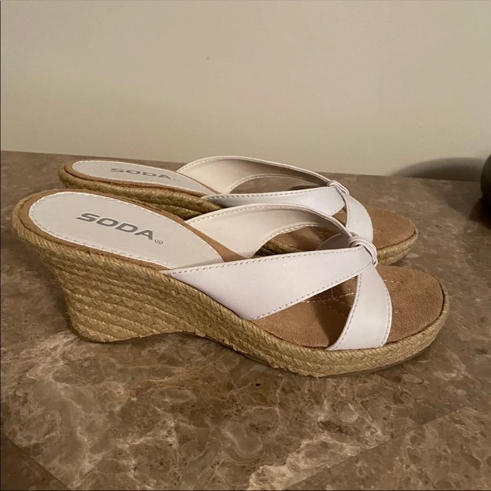 Sandals - Picture 2 of 3